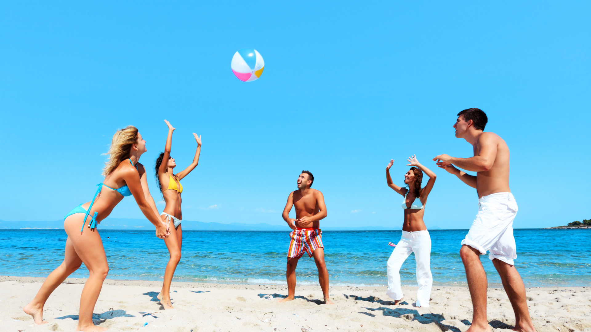 31 Beach Date Activities Ideas: Romantic and Fun Moments to Treasure Forever
