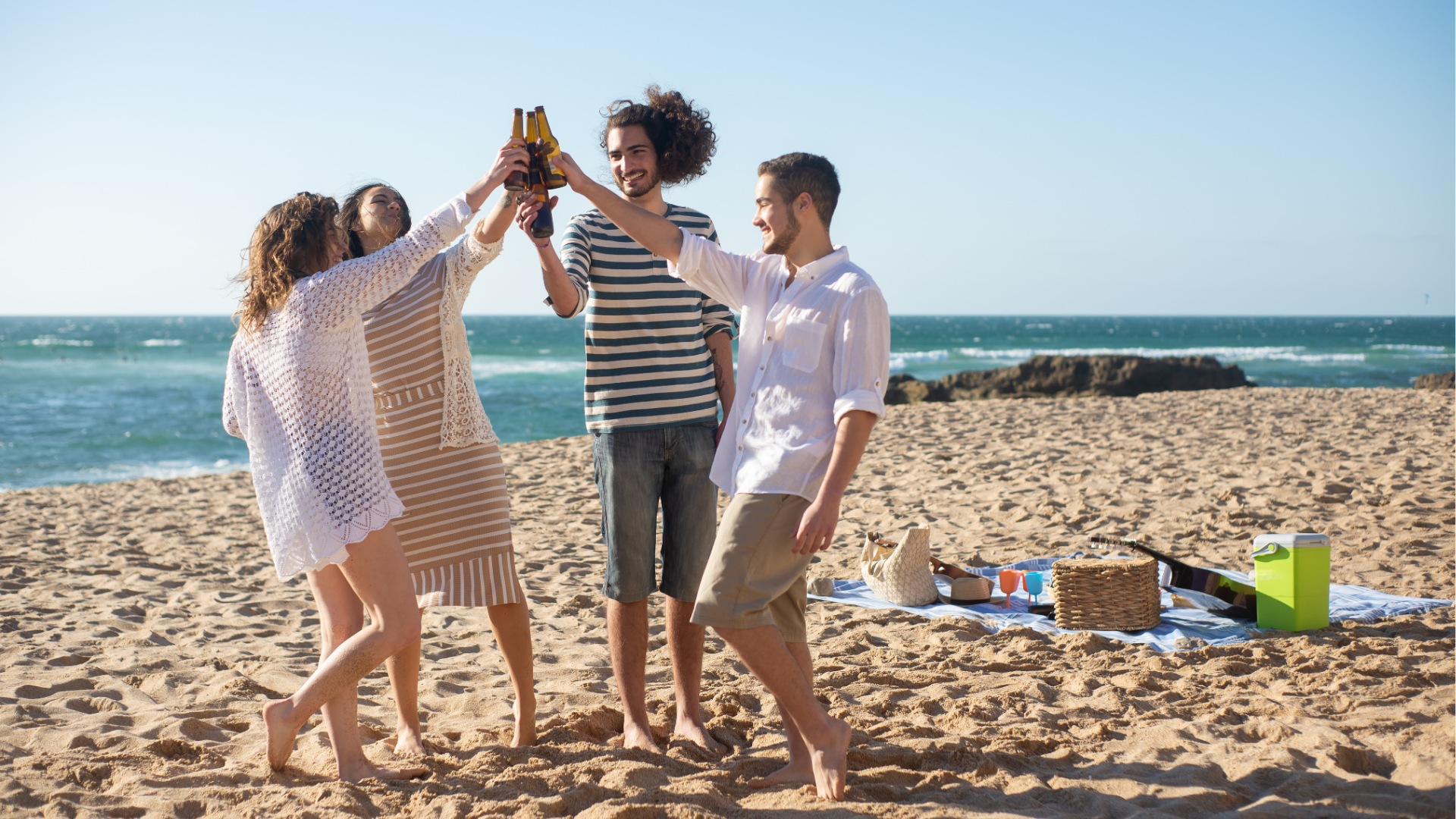 31 Beach Date with Friends Ideas for the Most Romantic and Unforgettable Moments