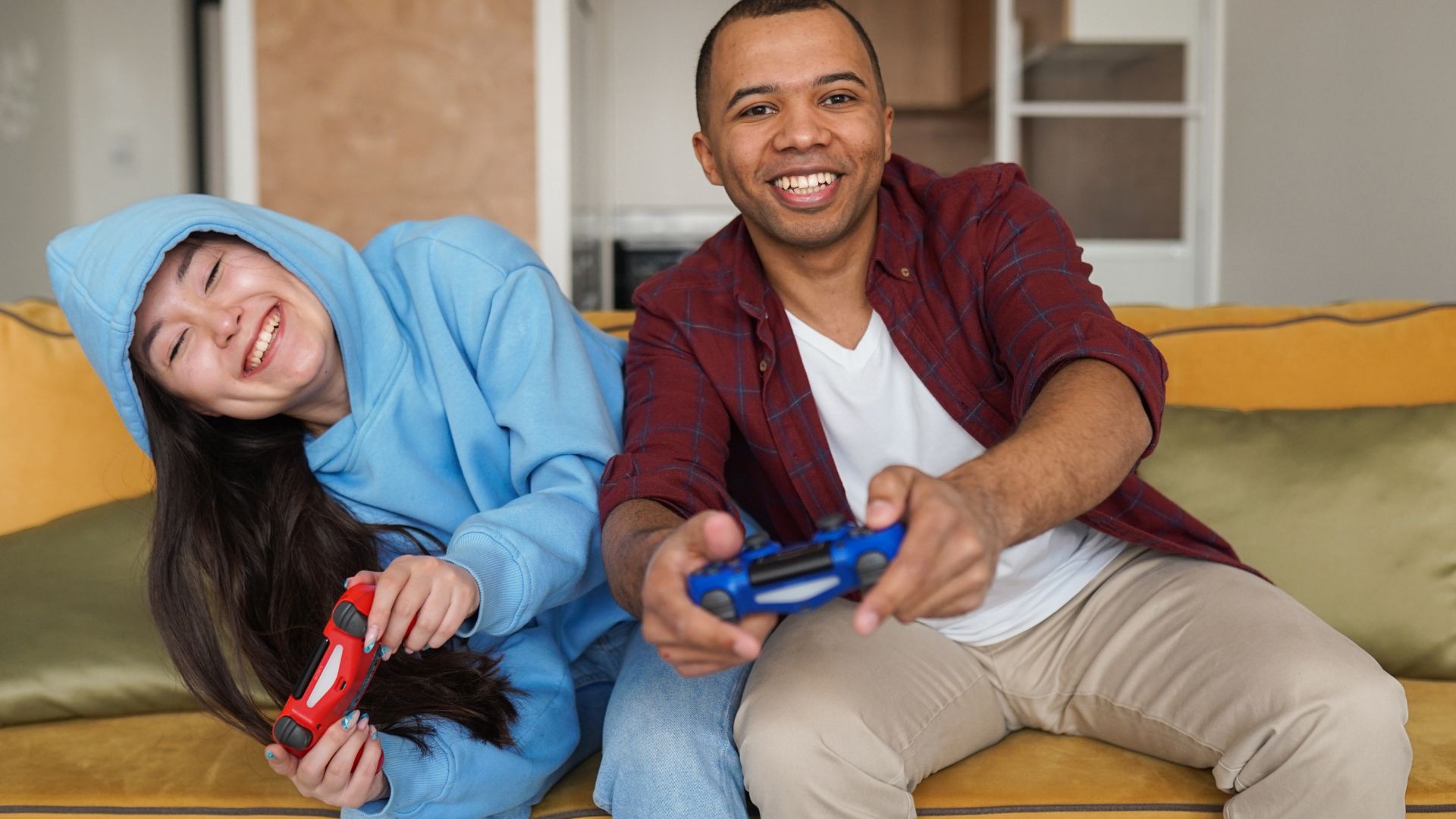 Best Romantic Games to Play at Home